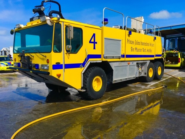 ric isarin sxm st maarten airport TNCM (22)